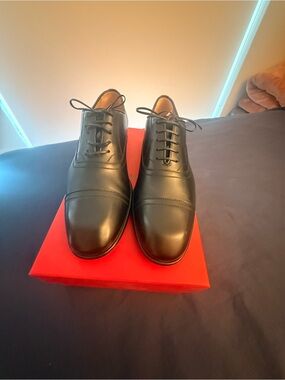 Brand new never worn Salvatore Ferragamo Black Leather Cap-Toe Oxfords